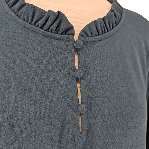 Ann Taylor Blouse Emerald Green Long Sleeve Button Ruffle Neck Shirt XL - Picture 4 of 8